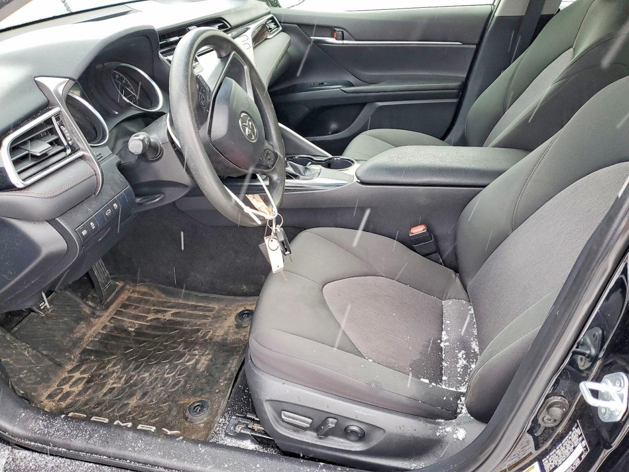 2018 Toyota Camry Le - Фото 7