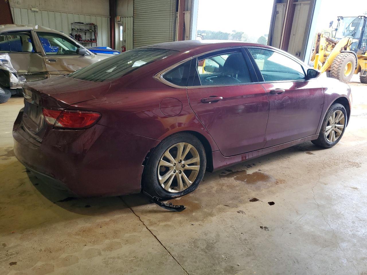 2016 Chrysler 200 Lx - Фото 3