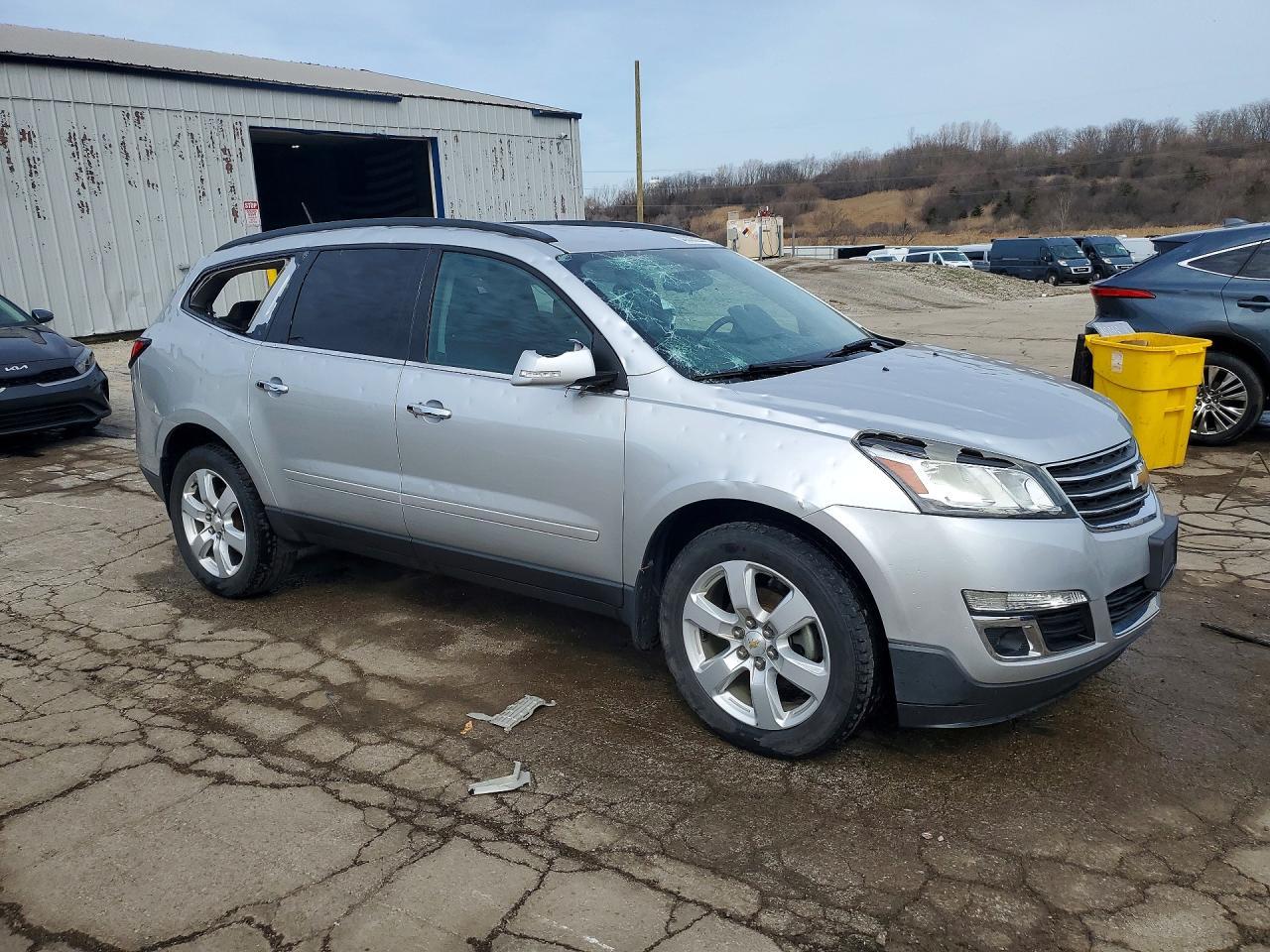 2017 Chevrolet Traverse Lt - Фото 4