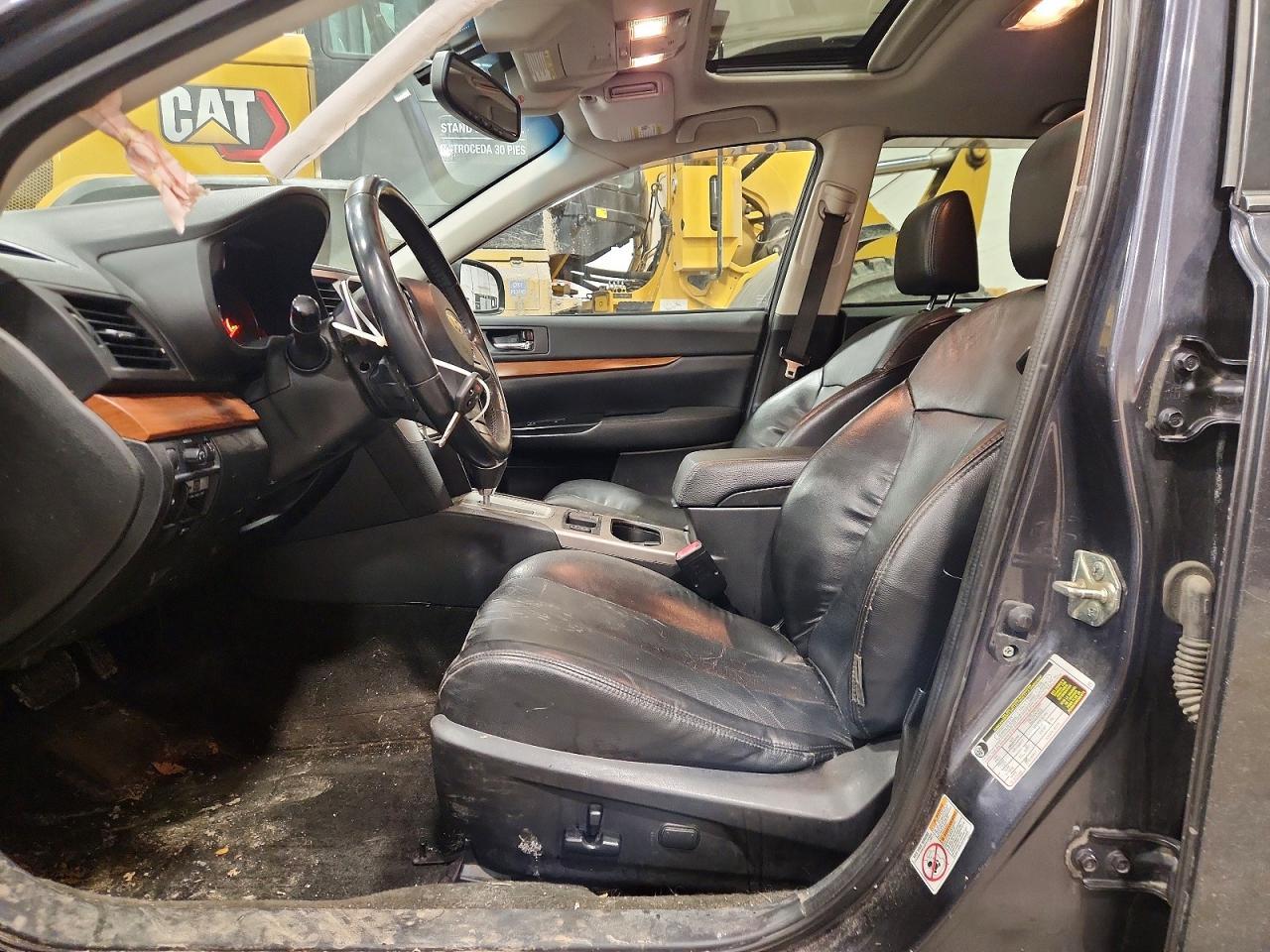 2013 Subaru Outback 2.5I Limited - Image 7
