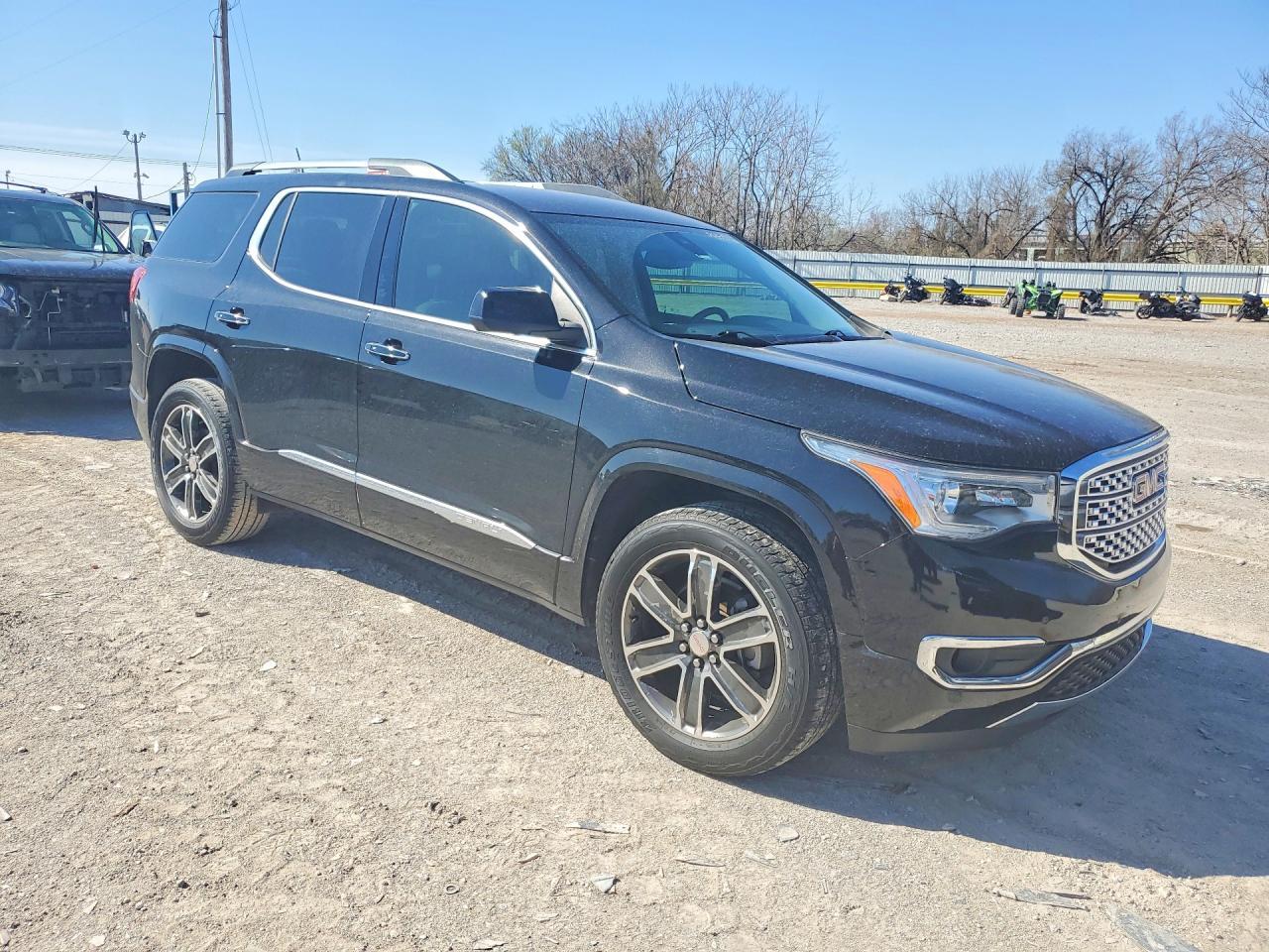 2019 GMC Acadia Denali - Image 4