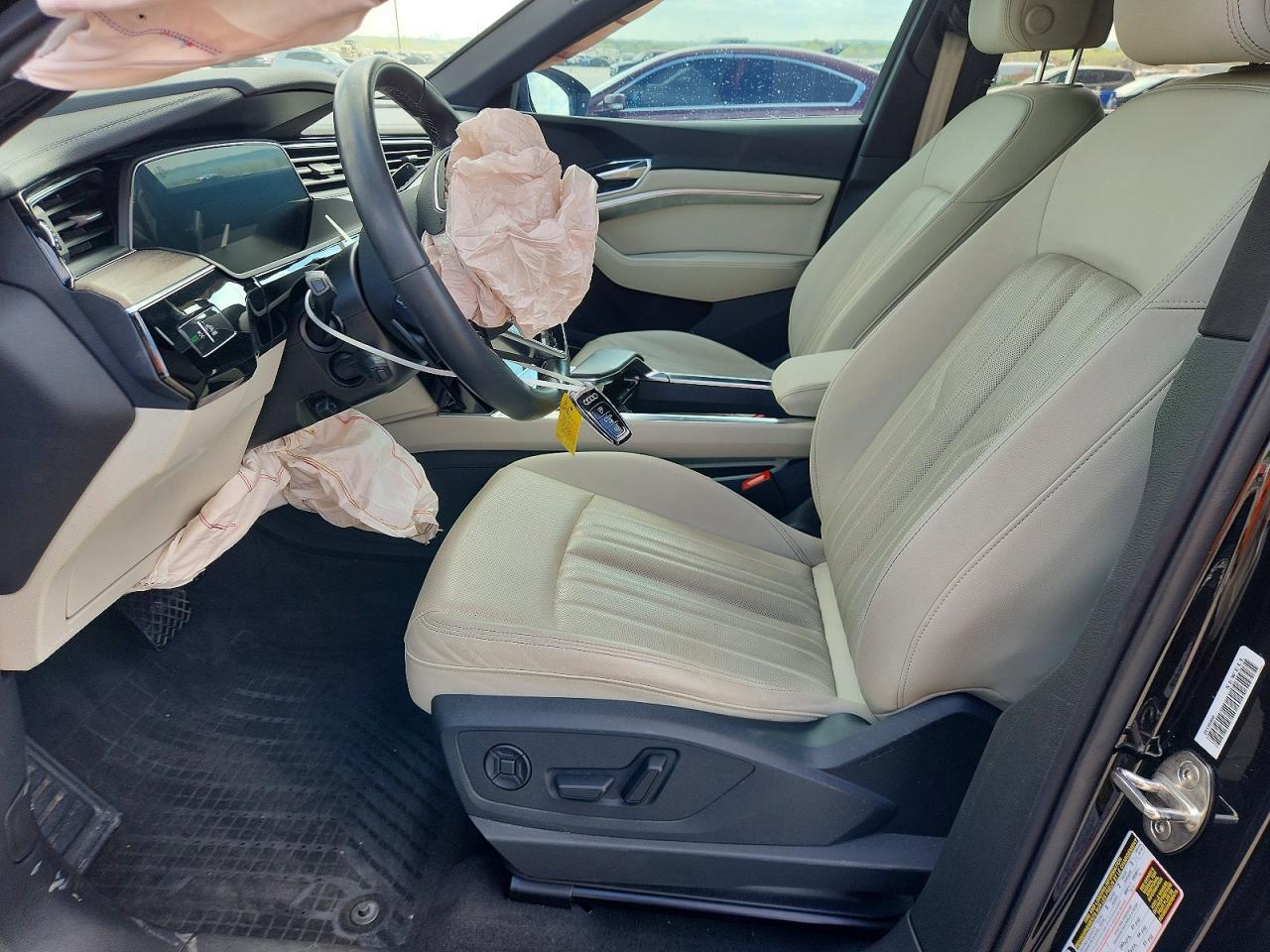 2024 Audi Q8 E-Tron Sportback Premium Plus - Image 7