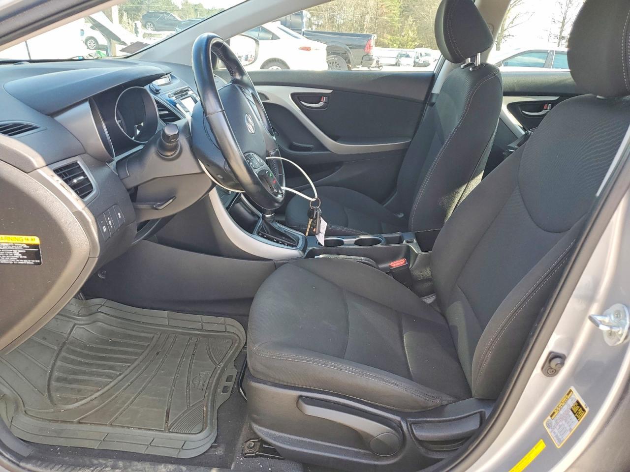 2015 Hyundai Elantra Se - Фото 7