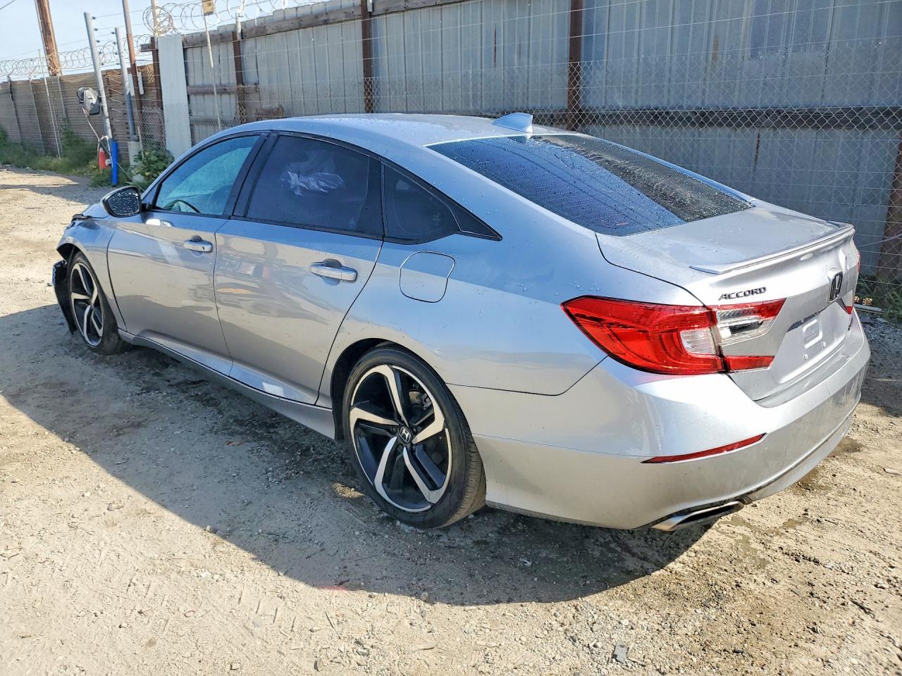 2020 Honda Accord Sport - Фото 2