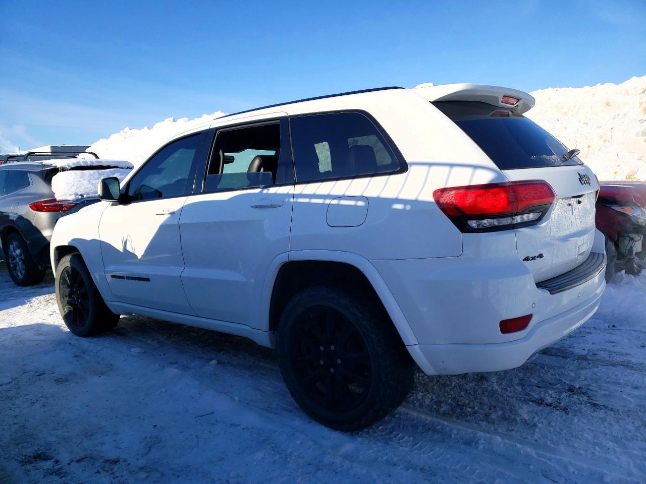 2017 Jeep Grand Cherokee Laredo - Фото 2