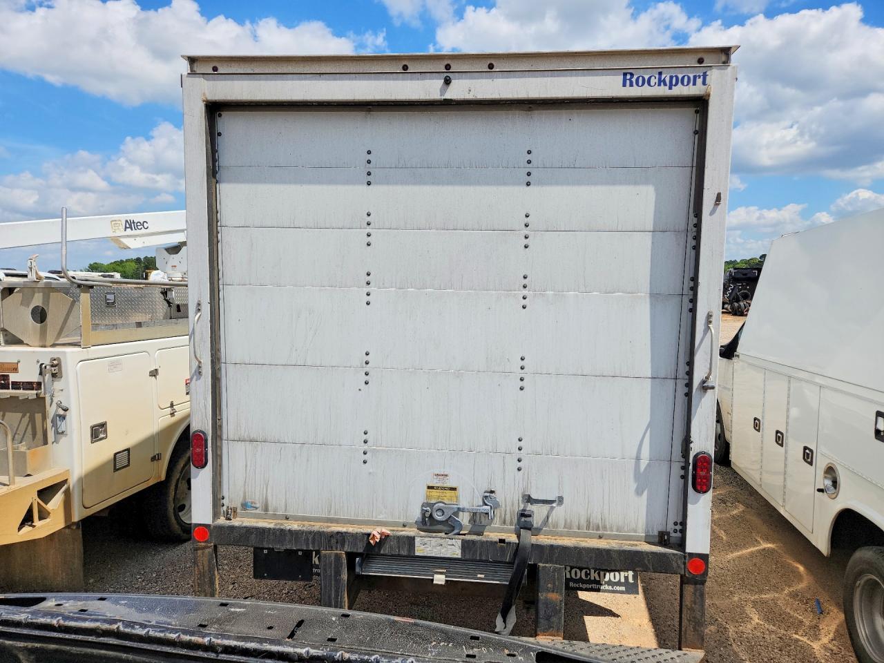 2024 Ford E350 Box Truck - Image 6