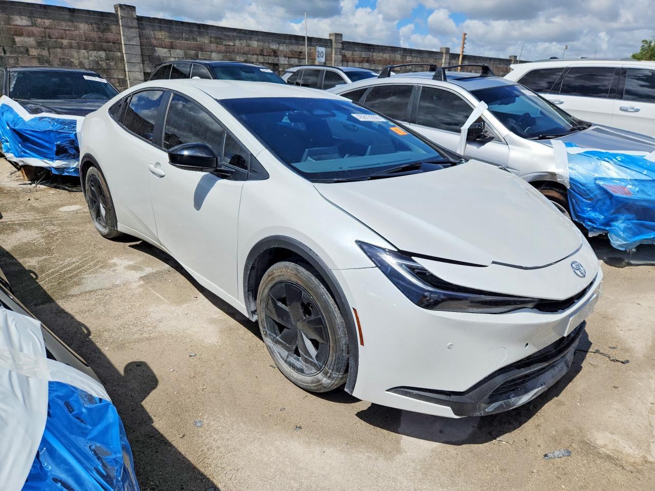2024 Toyota Prius Le - Фото 4