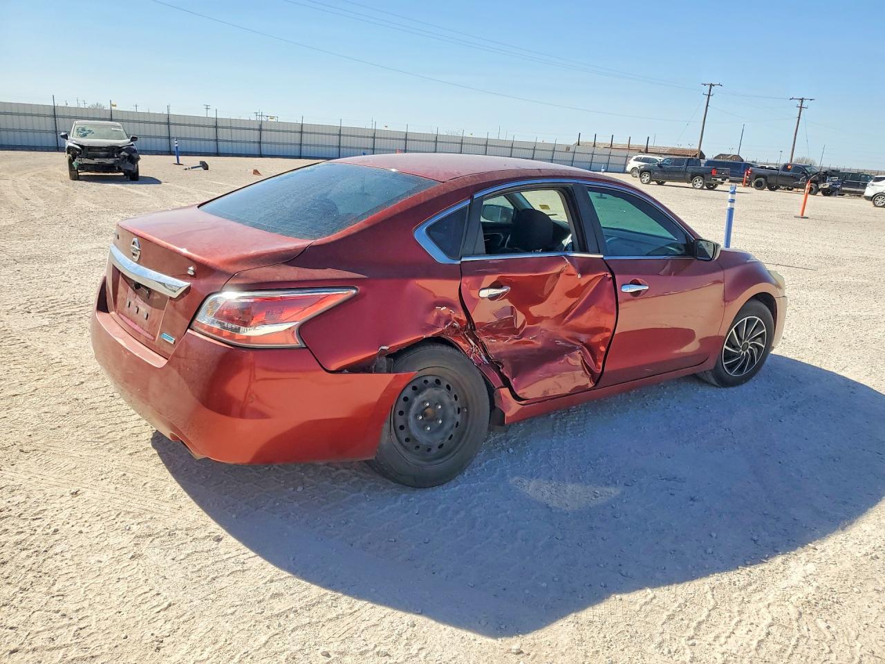 2014 Nissan Altima 2.5 S - Image 3