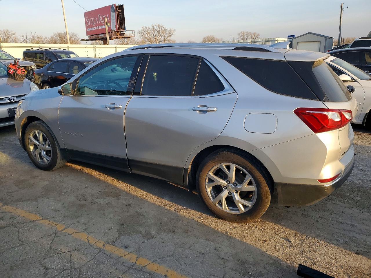 2019 Chevrolet Equinox Premier - Фото 2