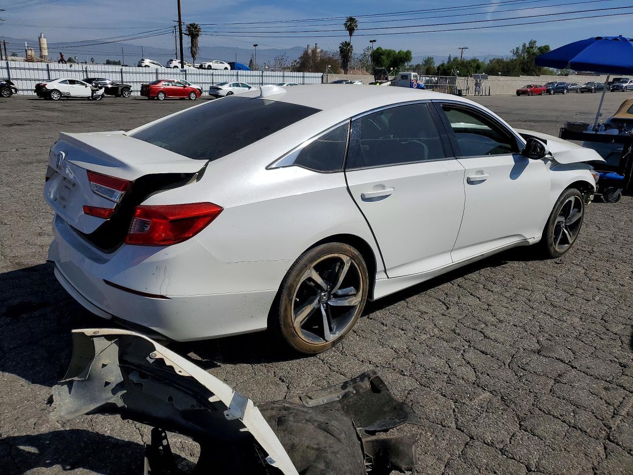 2018 Honda Accord Lx - Фото 3