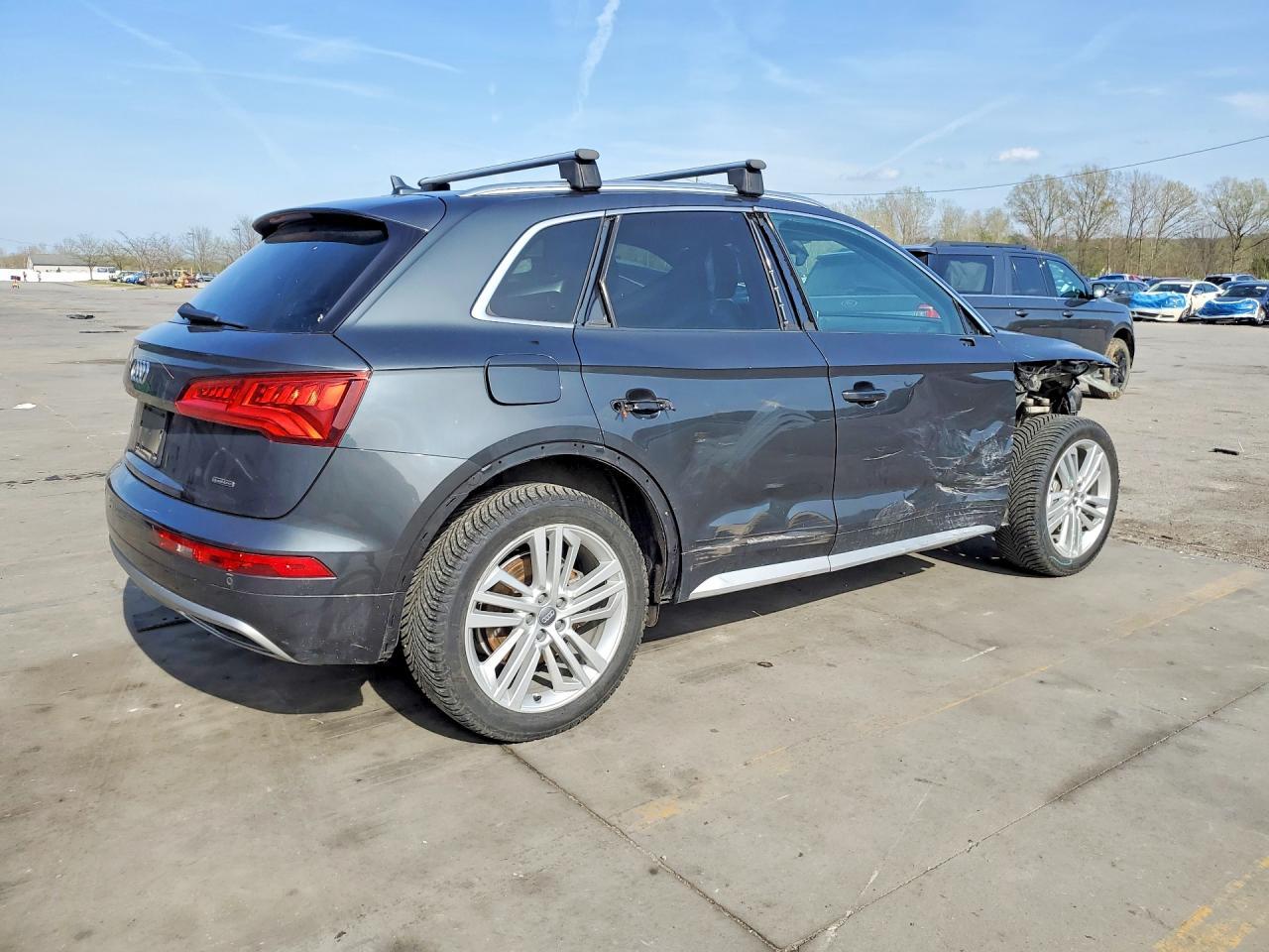 2020 Audi Q5 Premium Plus - Image 3
