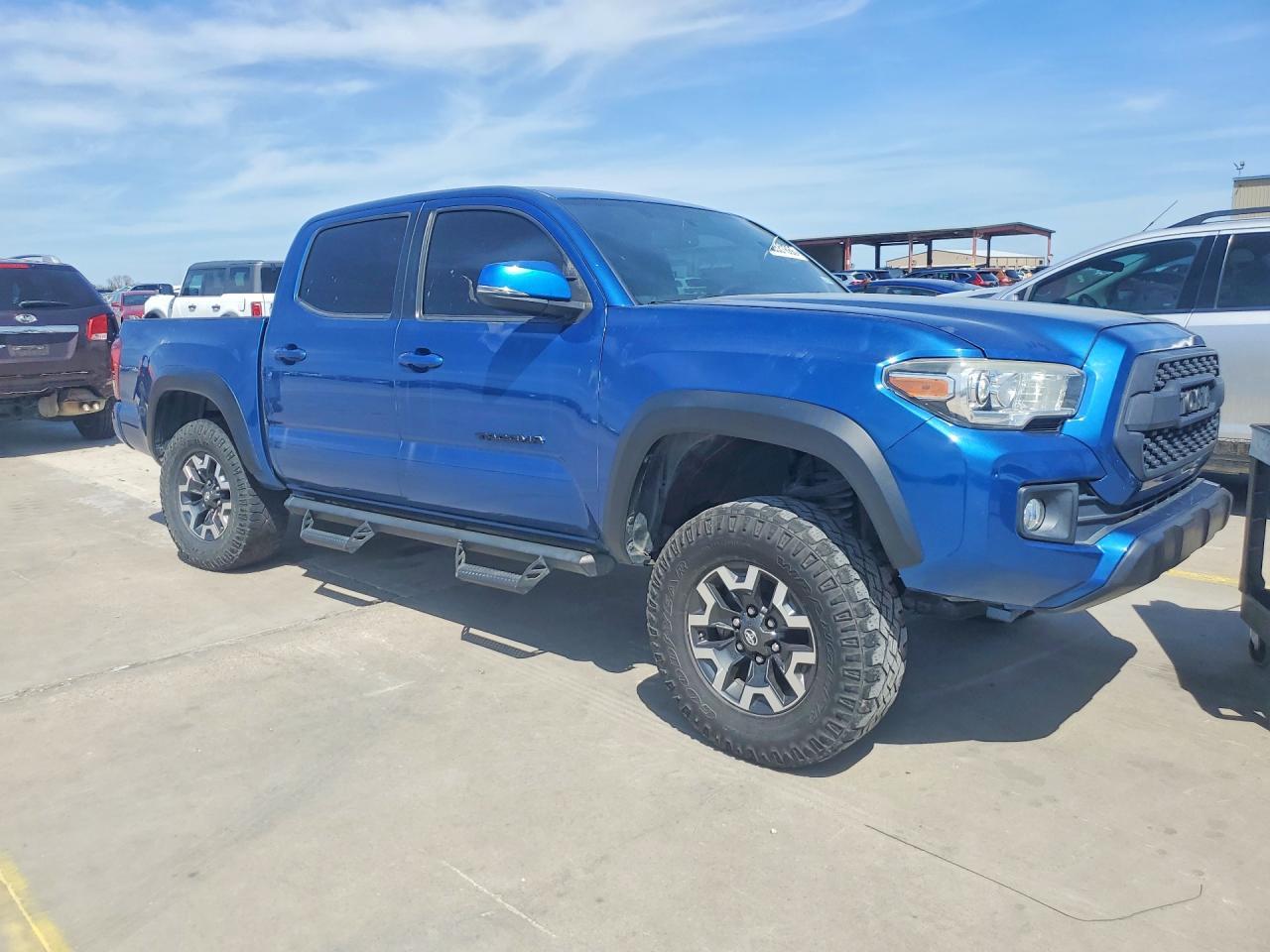 2016 Toyota Tacoma - Image 4