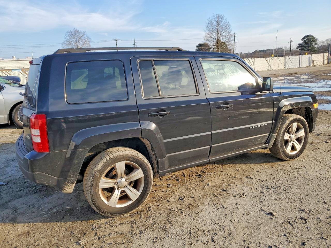 2016 Jeep Patriot Latitude - Фото 3