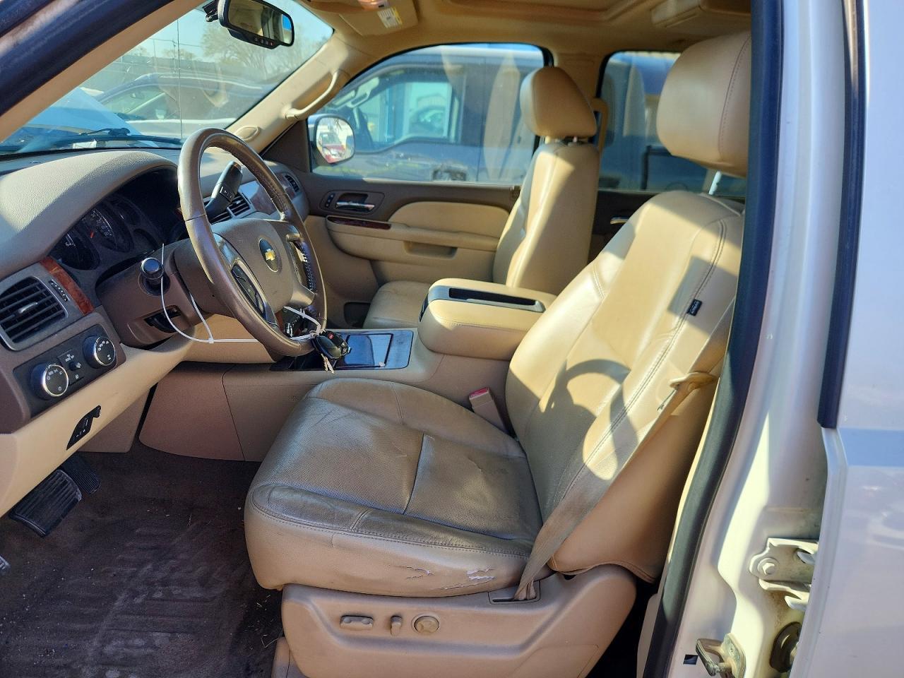 2011 Chevrolet Avalanche Ltz - Image 7