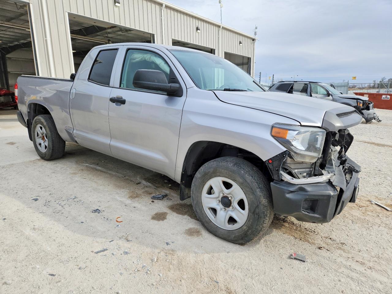 2021 Toyota Tundra Sr - Фото 4