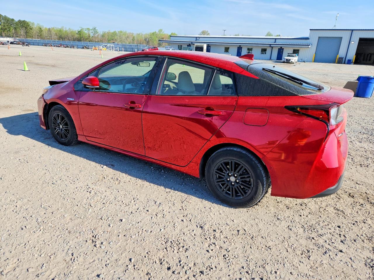2019 Toyota Prius Le - Фото 2