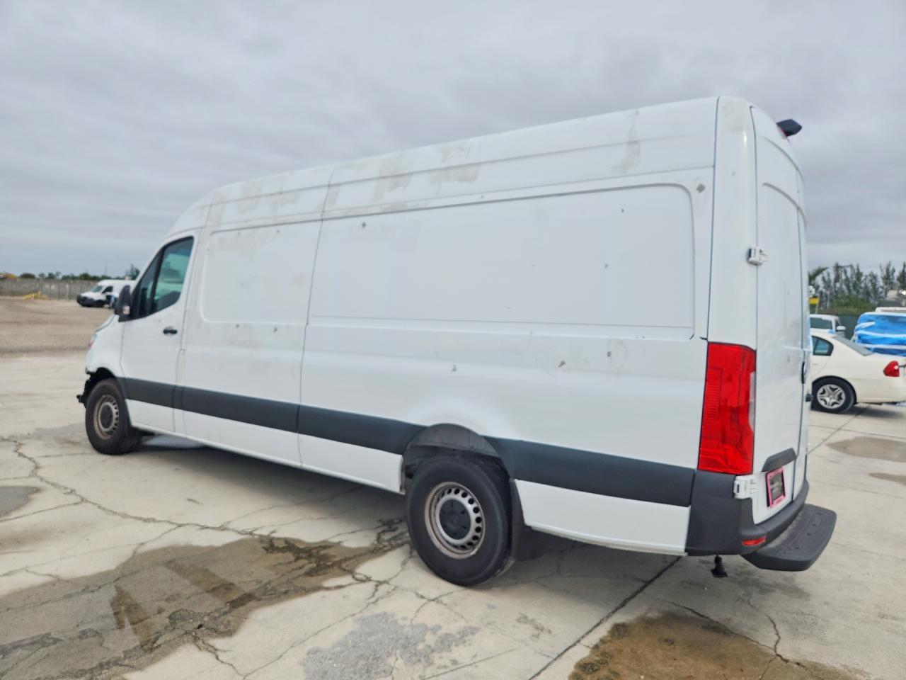 2023 Mercedes-Benz Sprinter 2500 Ext High Roof - Фото 2