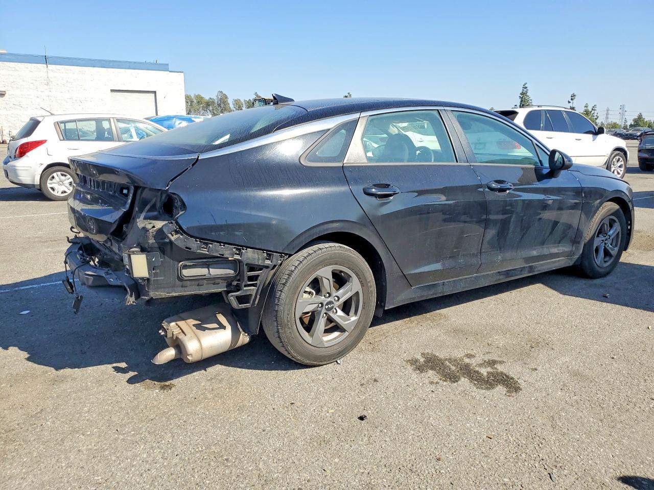 2023 Kia K5 Lxs - Фото 3