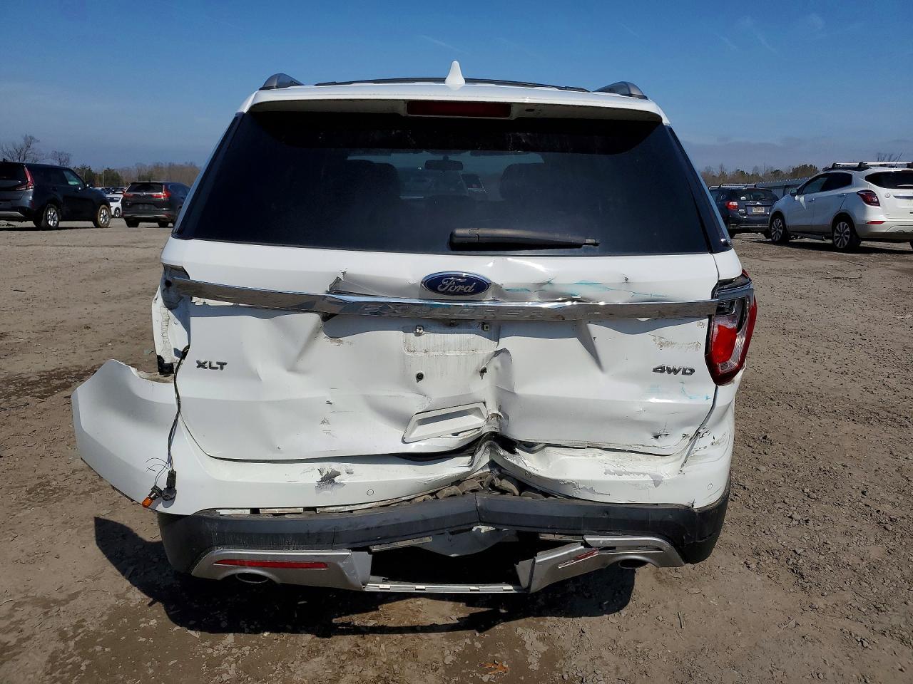 2017 Ford Explorer Xlt - Фото 6