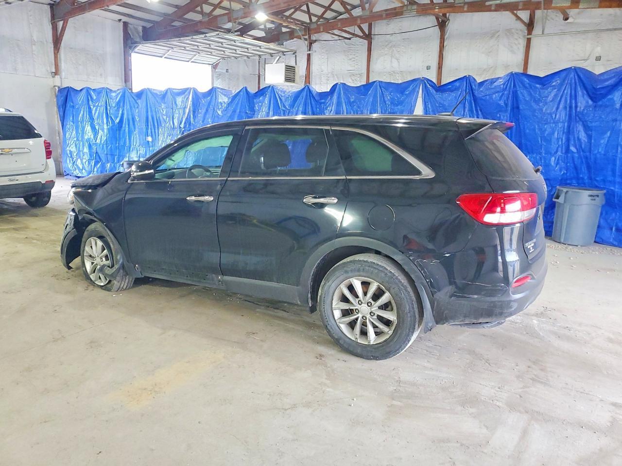 2017 Kia Sorento L - Фото 2