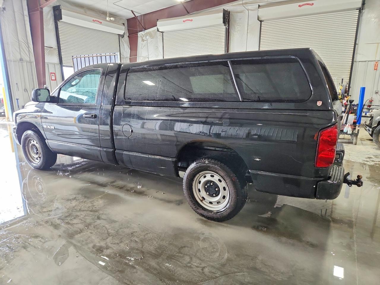 2008 Dodge Ram 1500 St - Фото 2