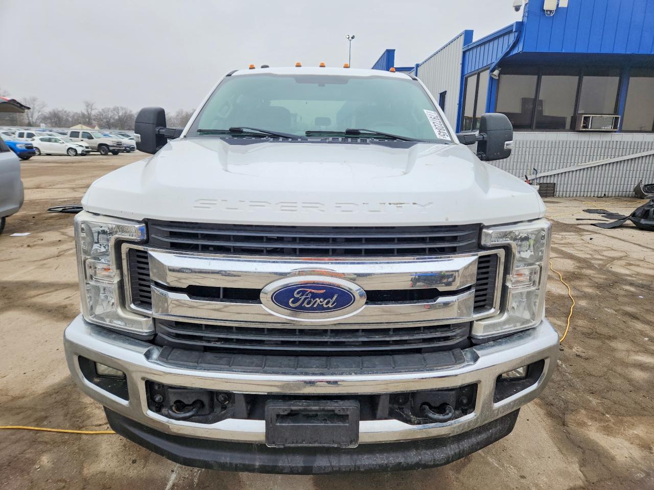 2018 Ford F250 Super Duty - Image 5