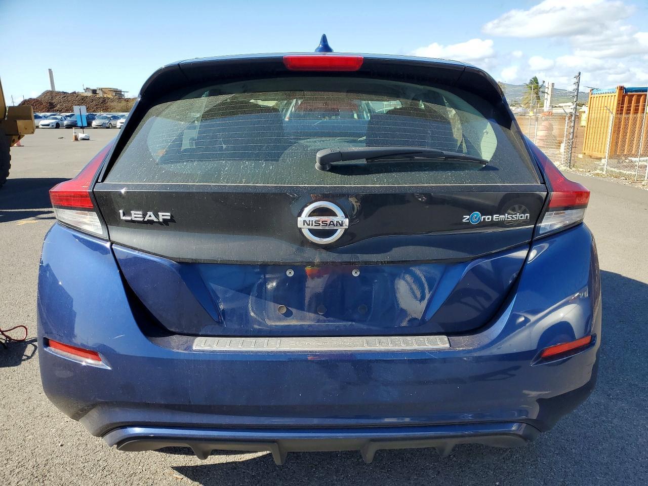 2019 Nissan Leaf S - Image 6