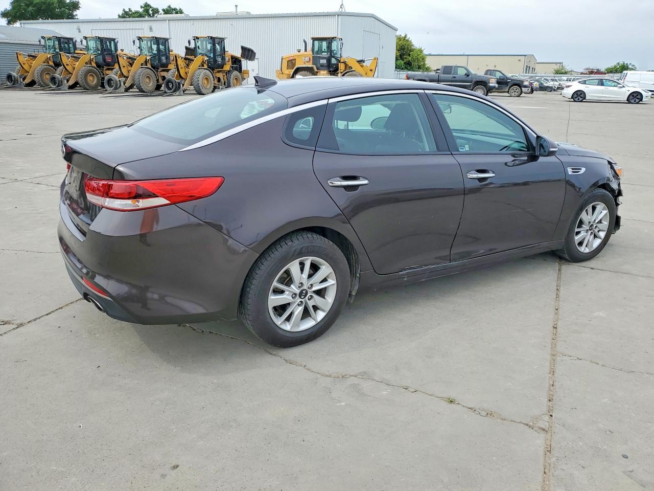 2018 Kia Optima Lx - Фото 3
