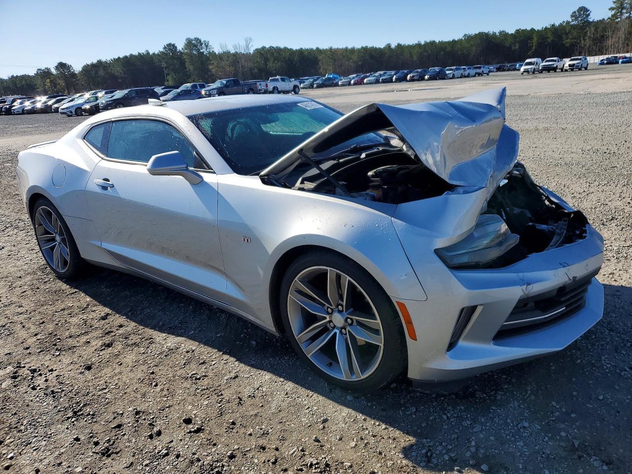 2017 Chevrolet Camaro Lt - Image 4