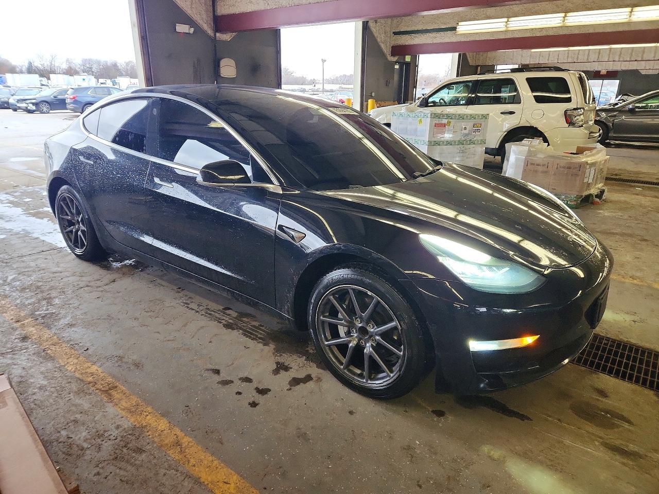 2019 Tesla Model 3 - Image 4