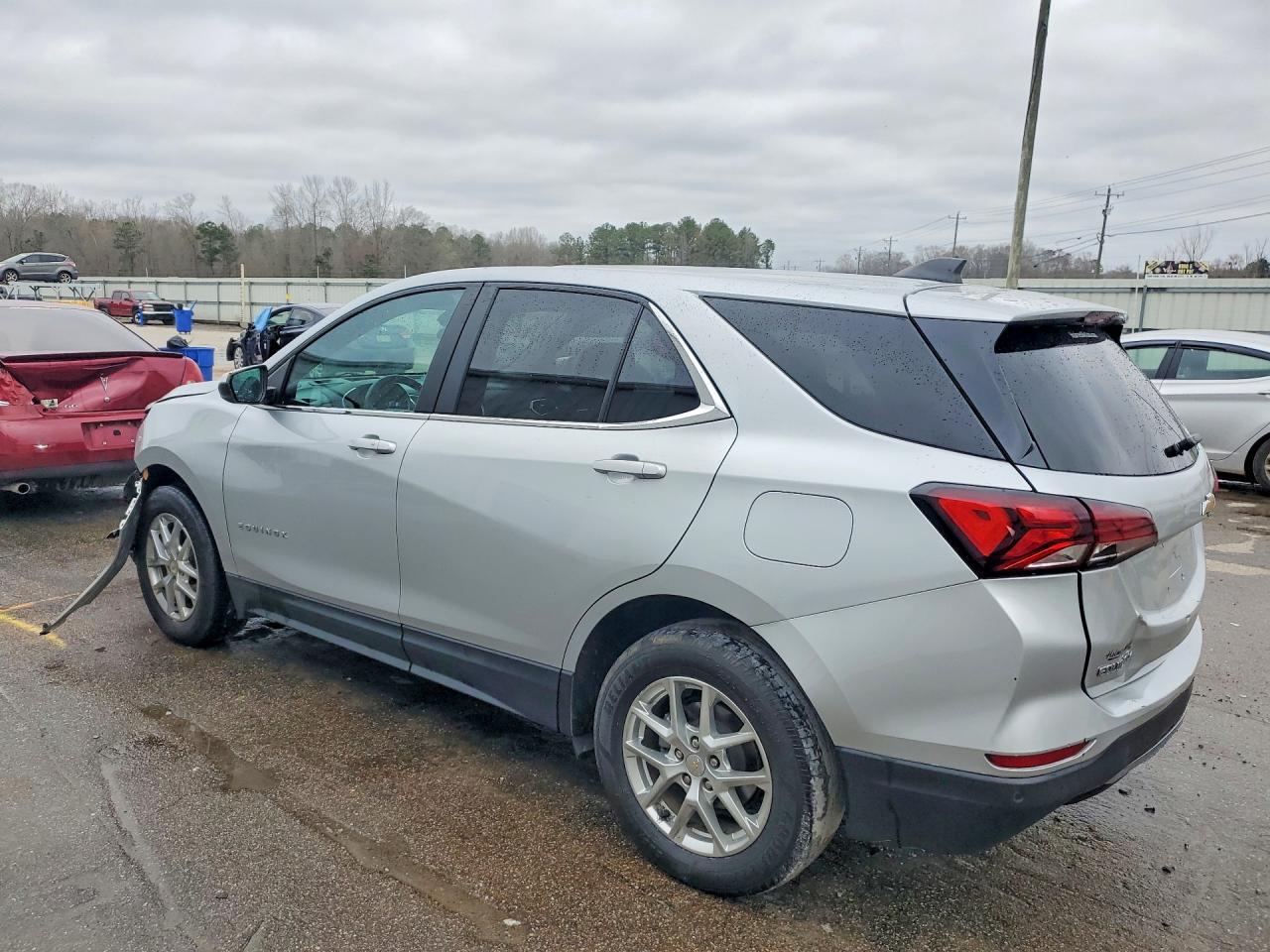 2022 Chevrolet Equinox Lt - Фото 2