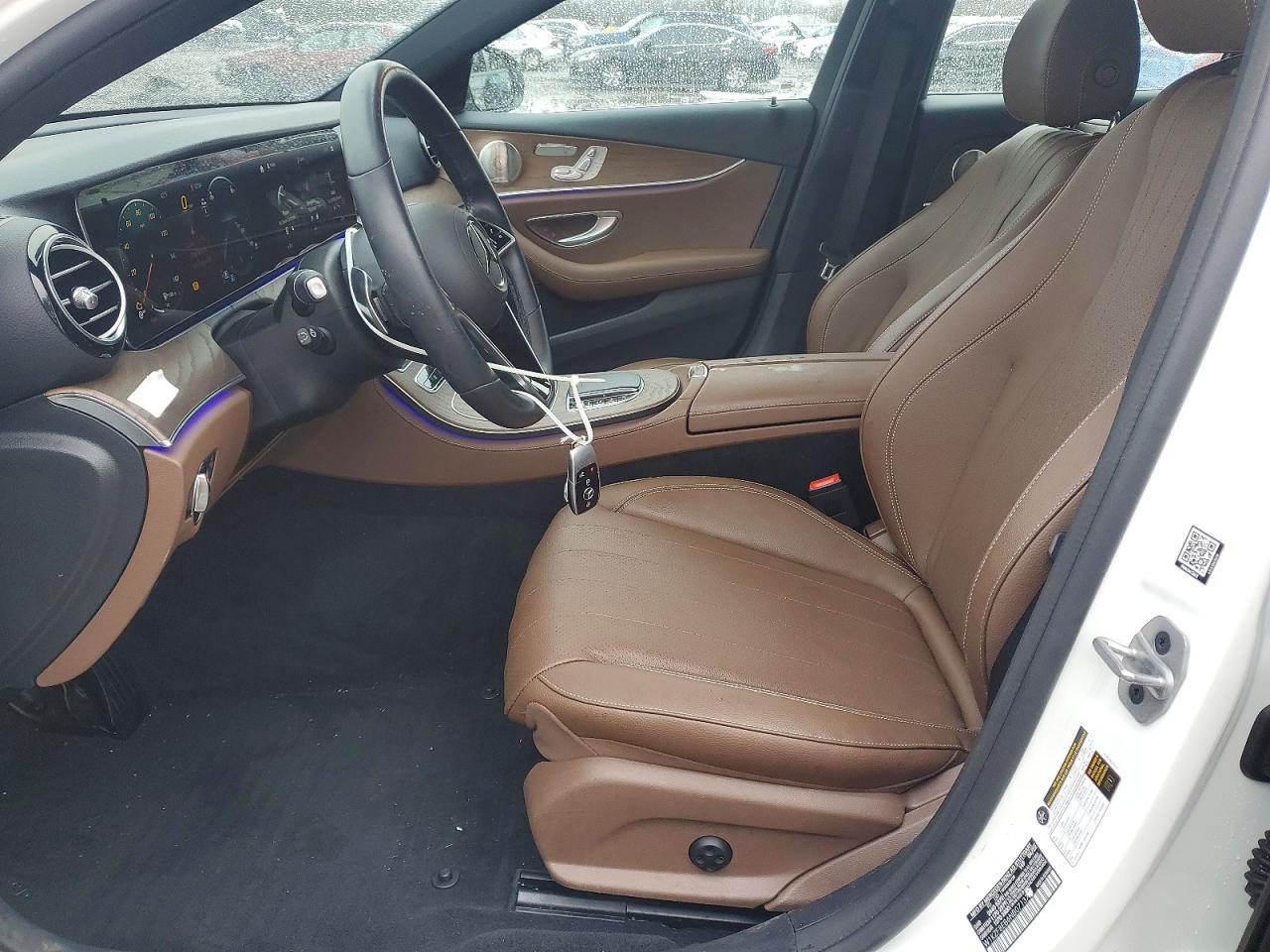 2022 Mercedes-Benz E 350 4Matic - Фото 7