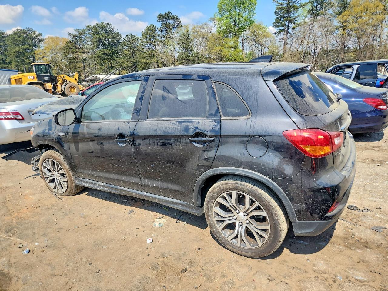 2018 Mitsubishi Outlander Sport Es - Image 2