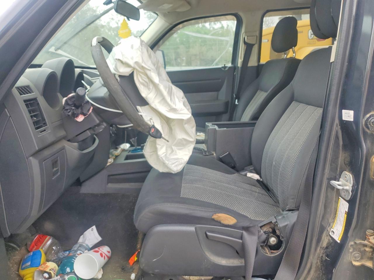 2010 Dodge Nitro Heat - Image 7