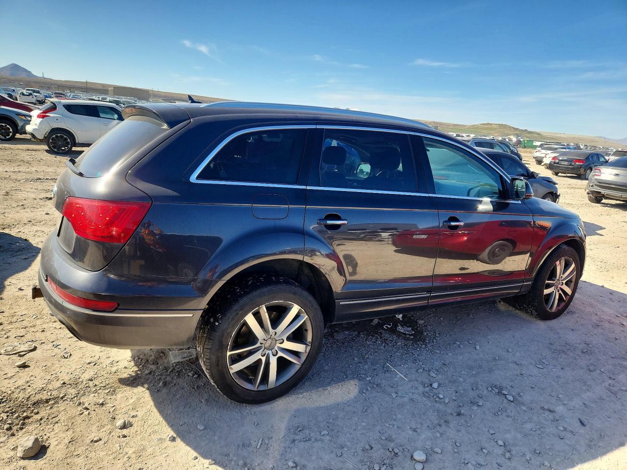 2012 Audi Q7 Premium Plus - Image 3
