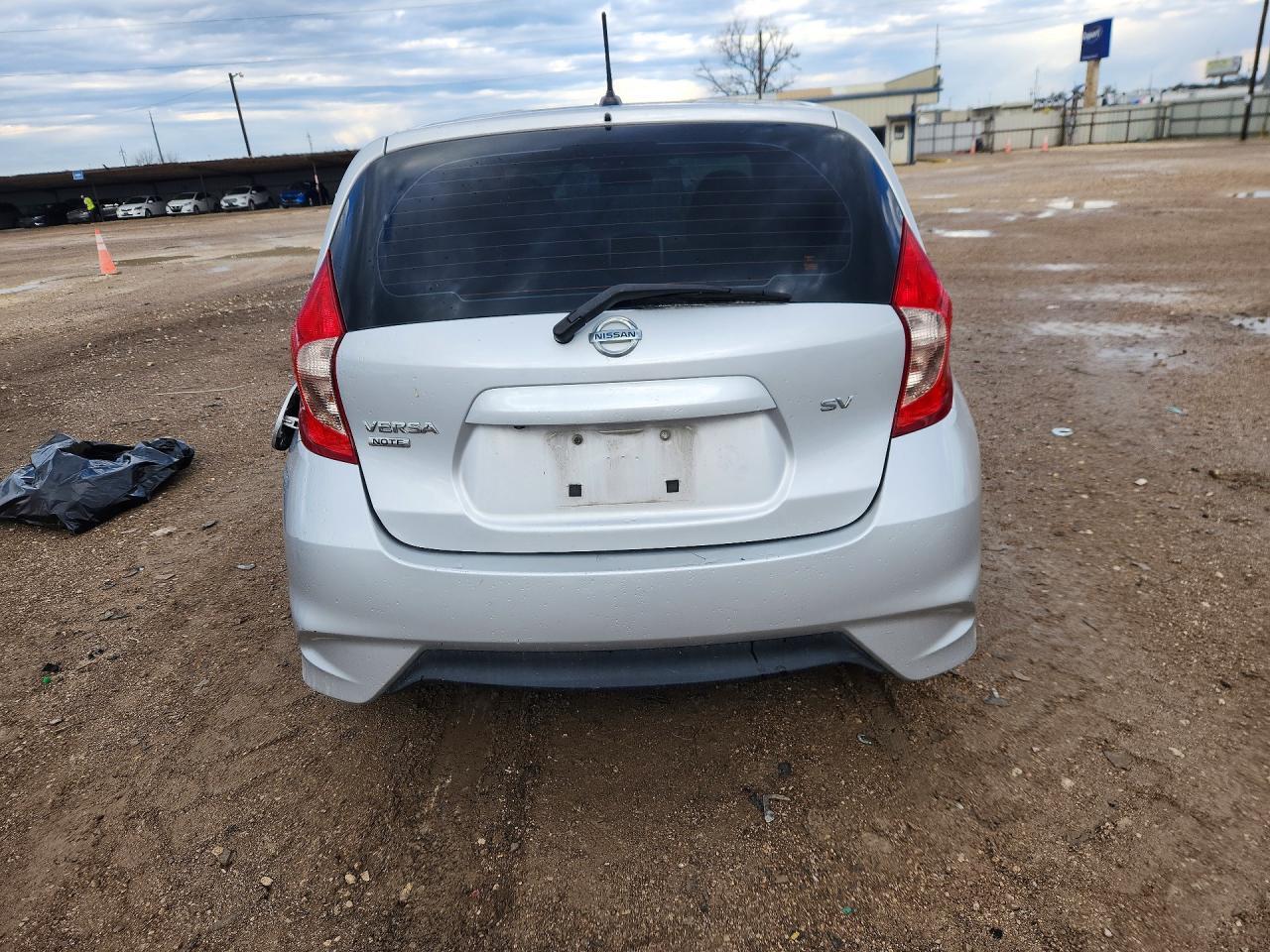 2018 Nissan Versa Note Sv - Фото 6