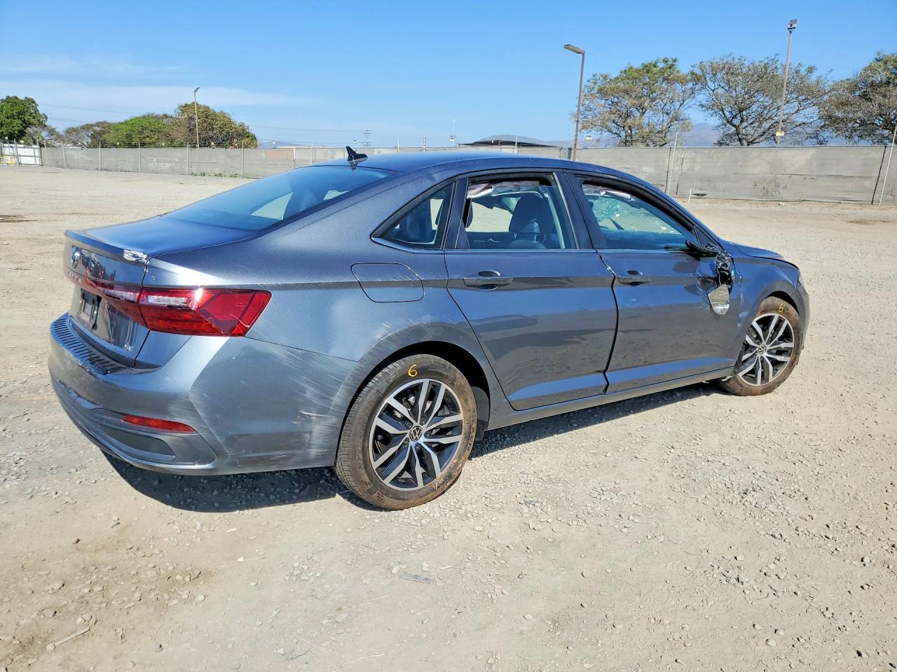 2025 Volkswagen Jetta Se - Image 3