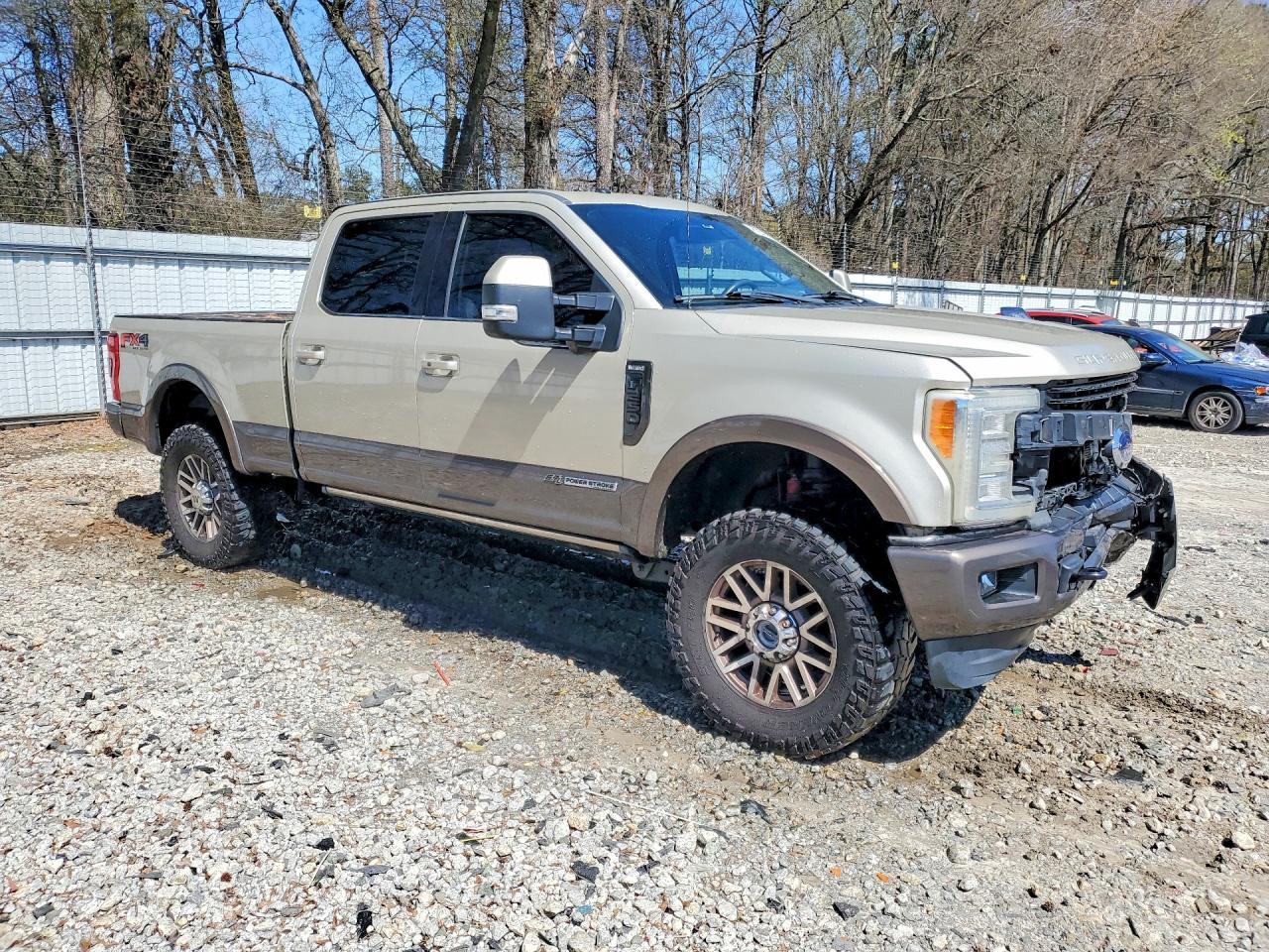 2017 Ford F250 Super Duty - Фото 4