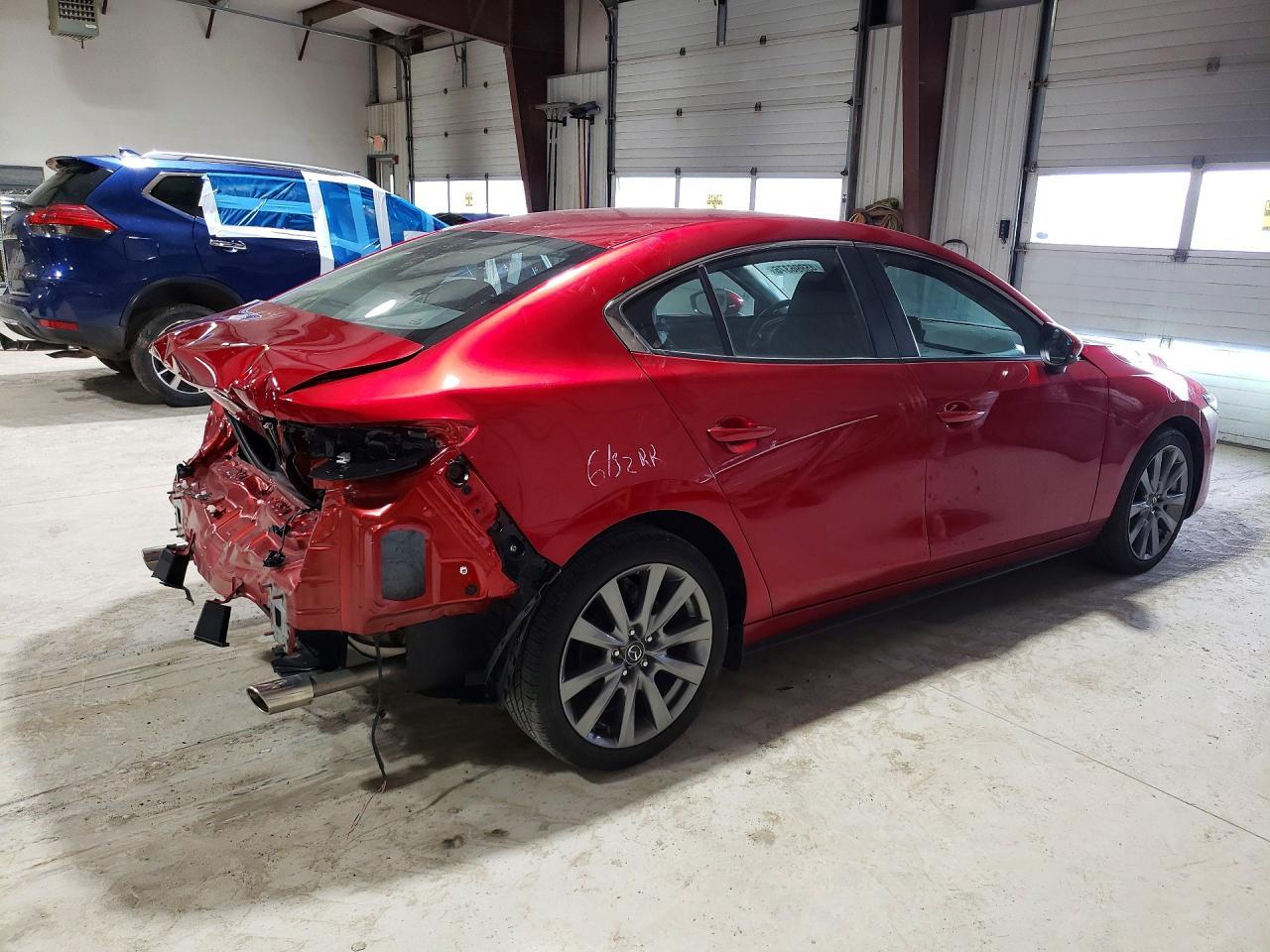 2024 Mazda 3 Preferred - Фото 3