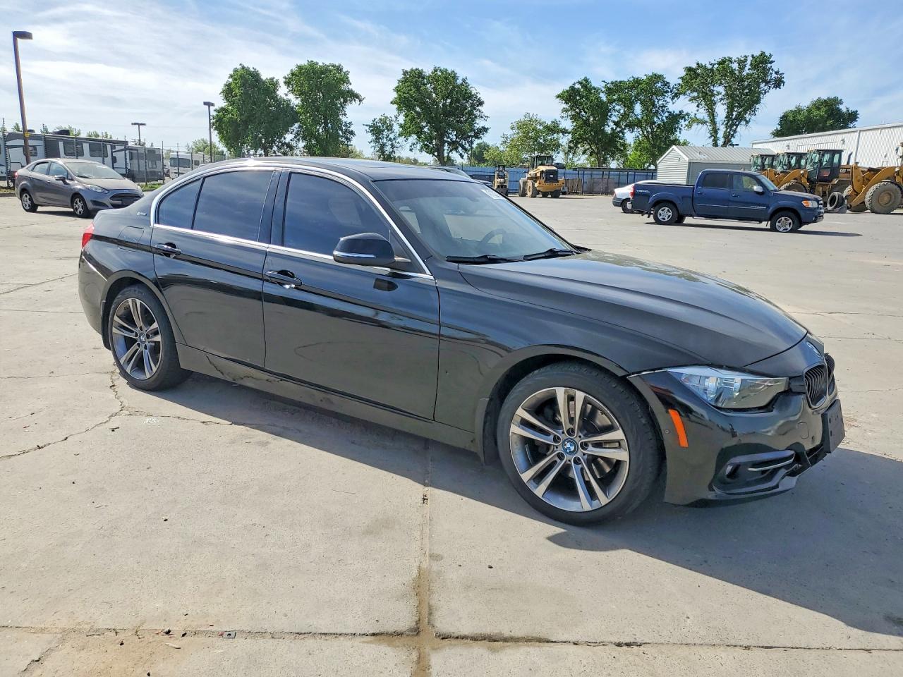2017 BMW 330E - Image 4