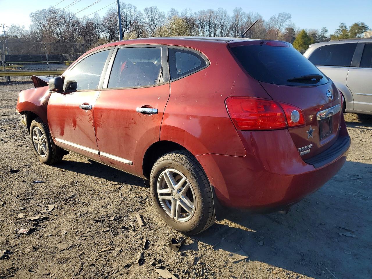 2014 Nissan Rogue Select S - Фото 2