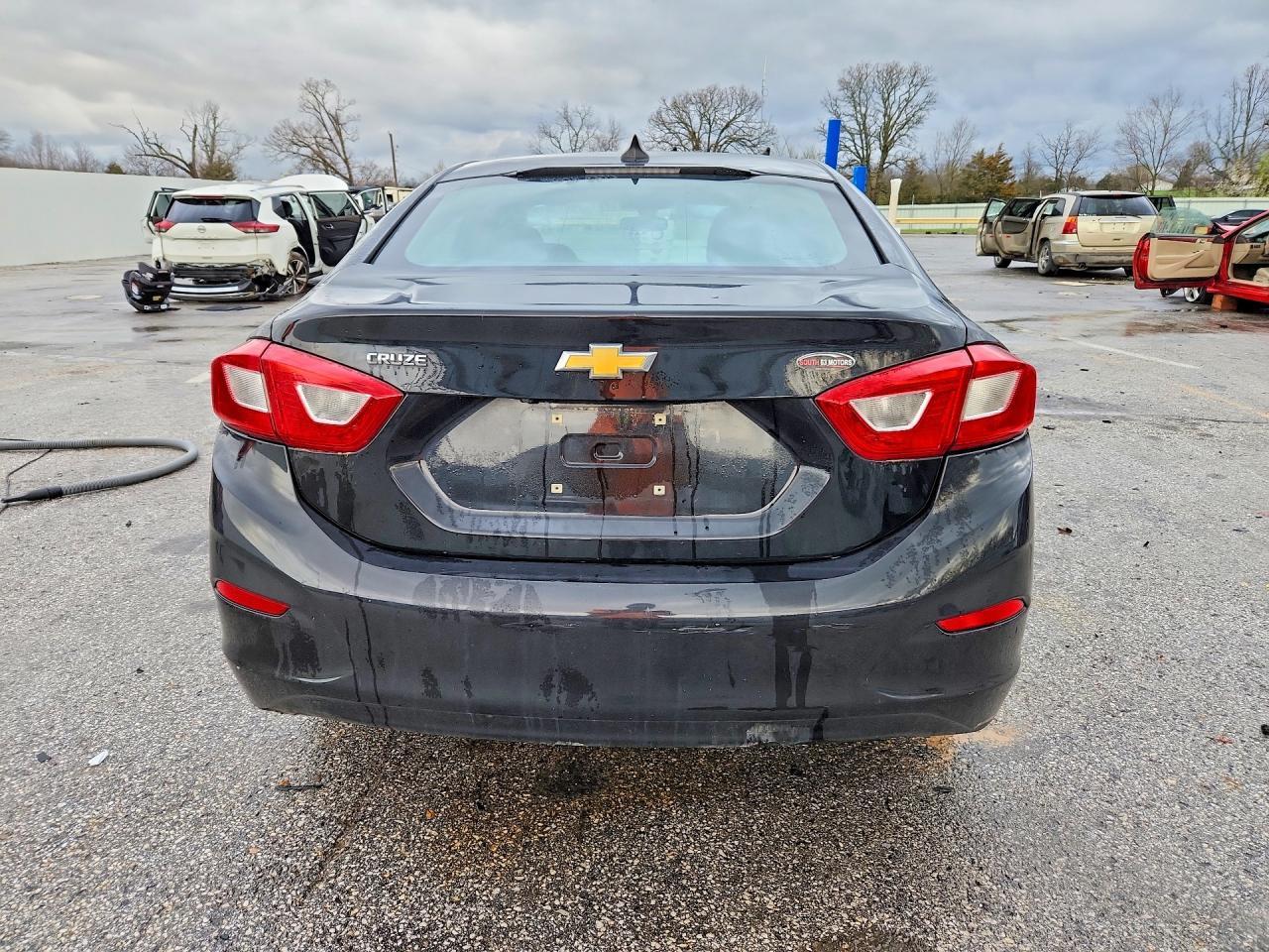 2017 Chevrolet Cruze Ls - Фото 6