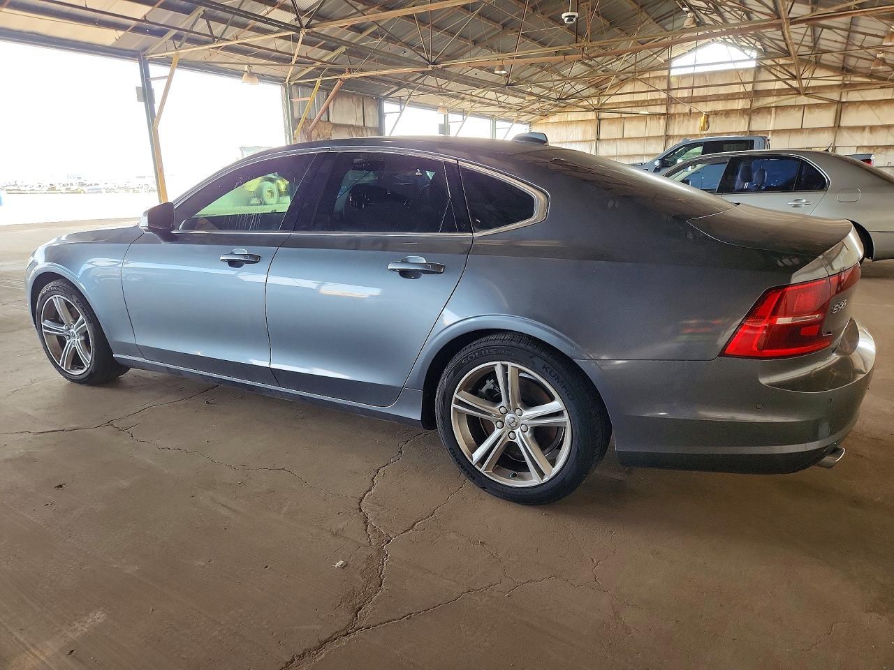 2017 Volvo S90 T5 Momentum - Image 2