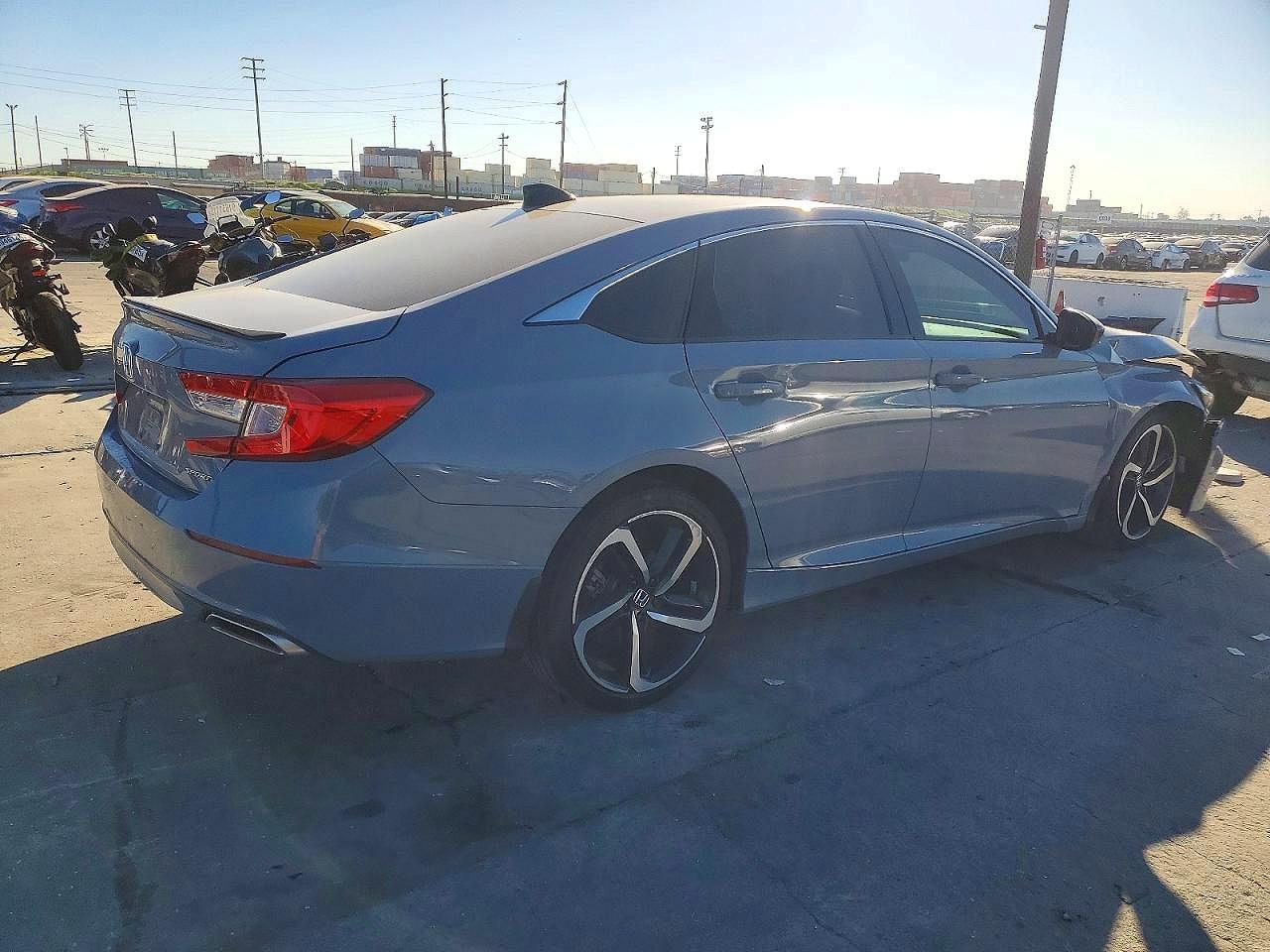 2021 Honda Accord - Фото 3