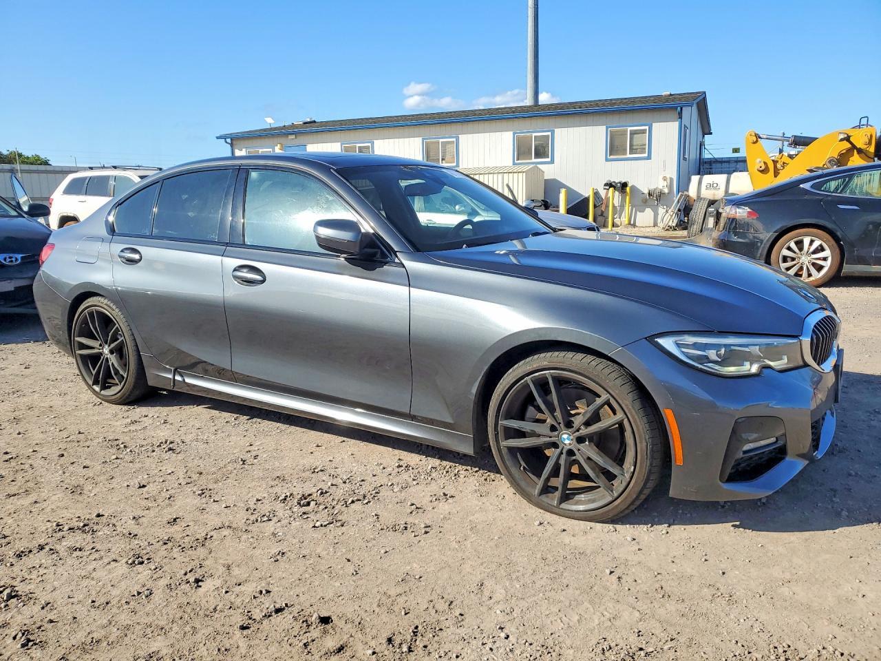 2019 BMW 330I - Image 4