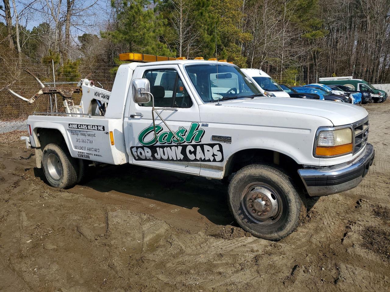 1997 Ford F Super Duty Tow Truck - Image 4