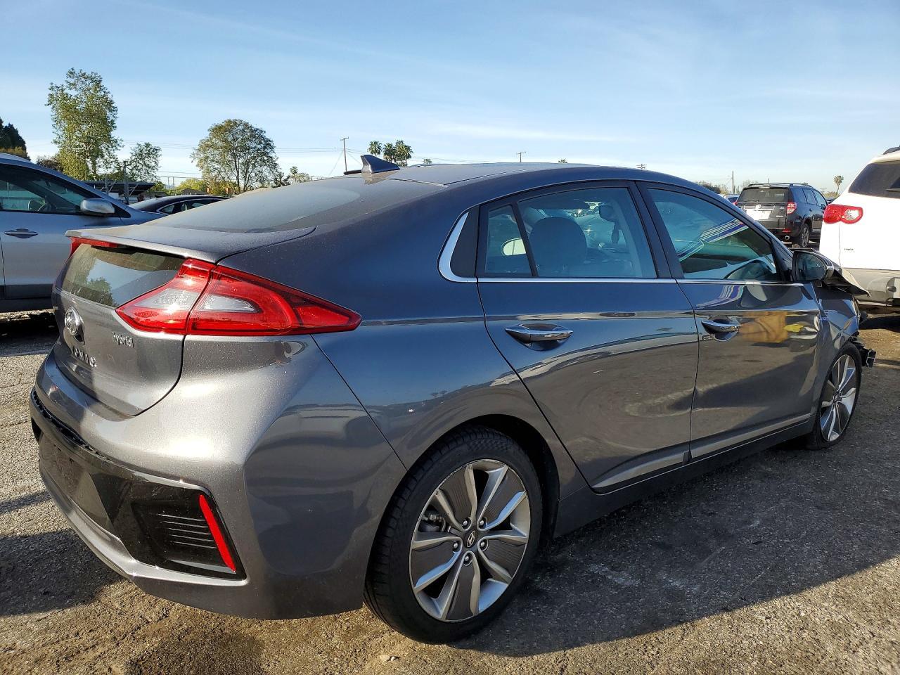 2018 Hyundai Ioniq Hybrid Limited - Фото 3