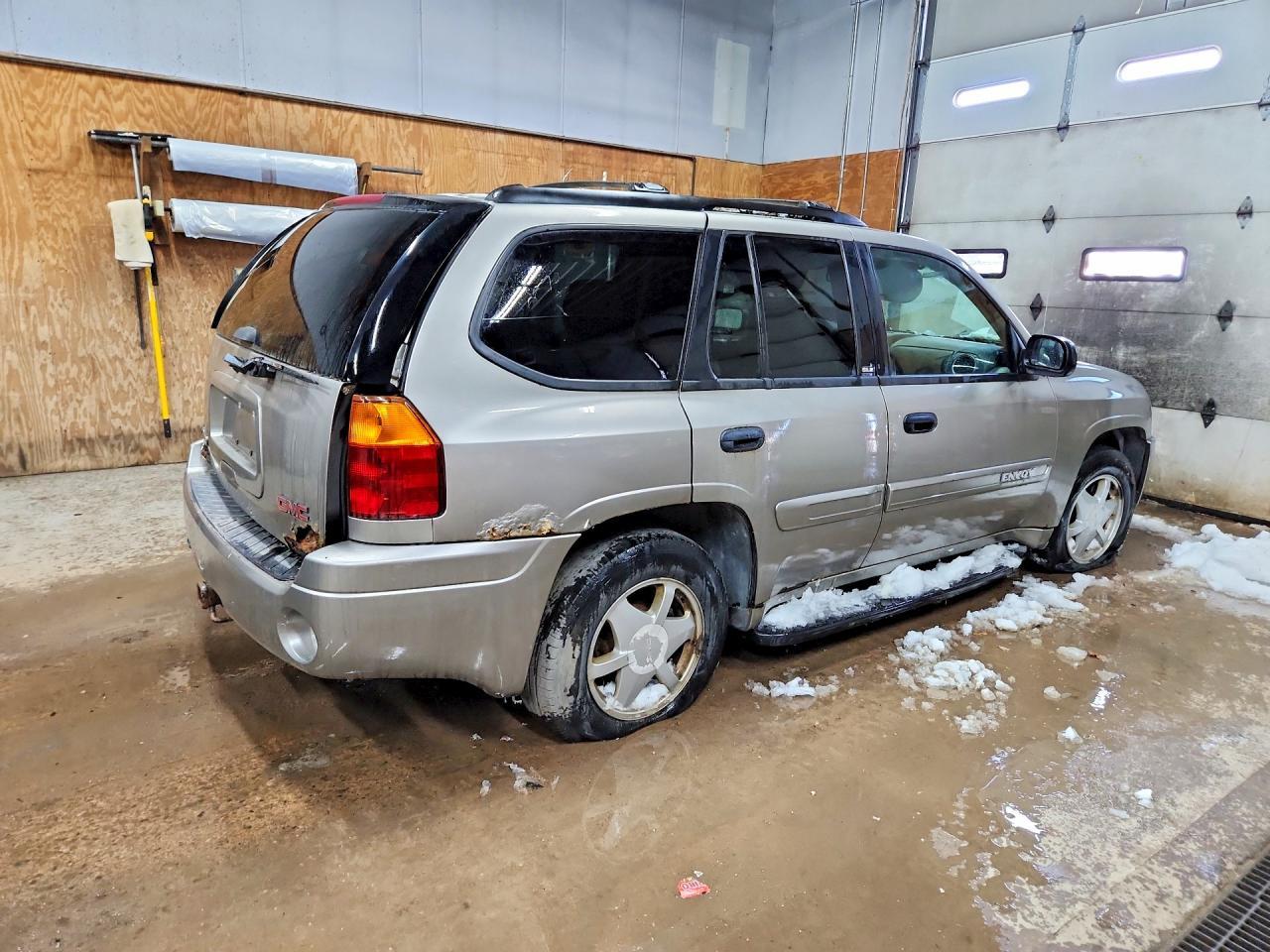 2002 GMC Envoy - Фото 3