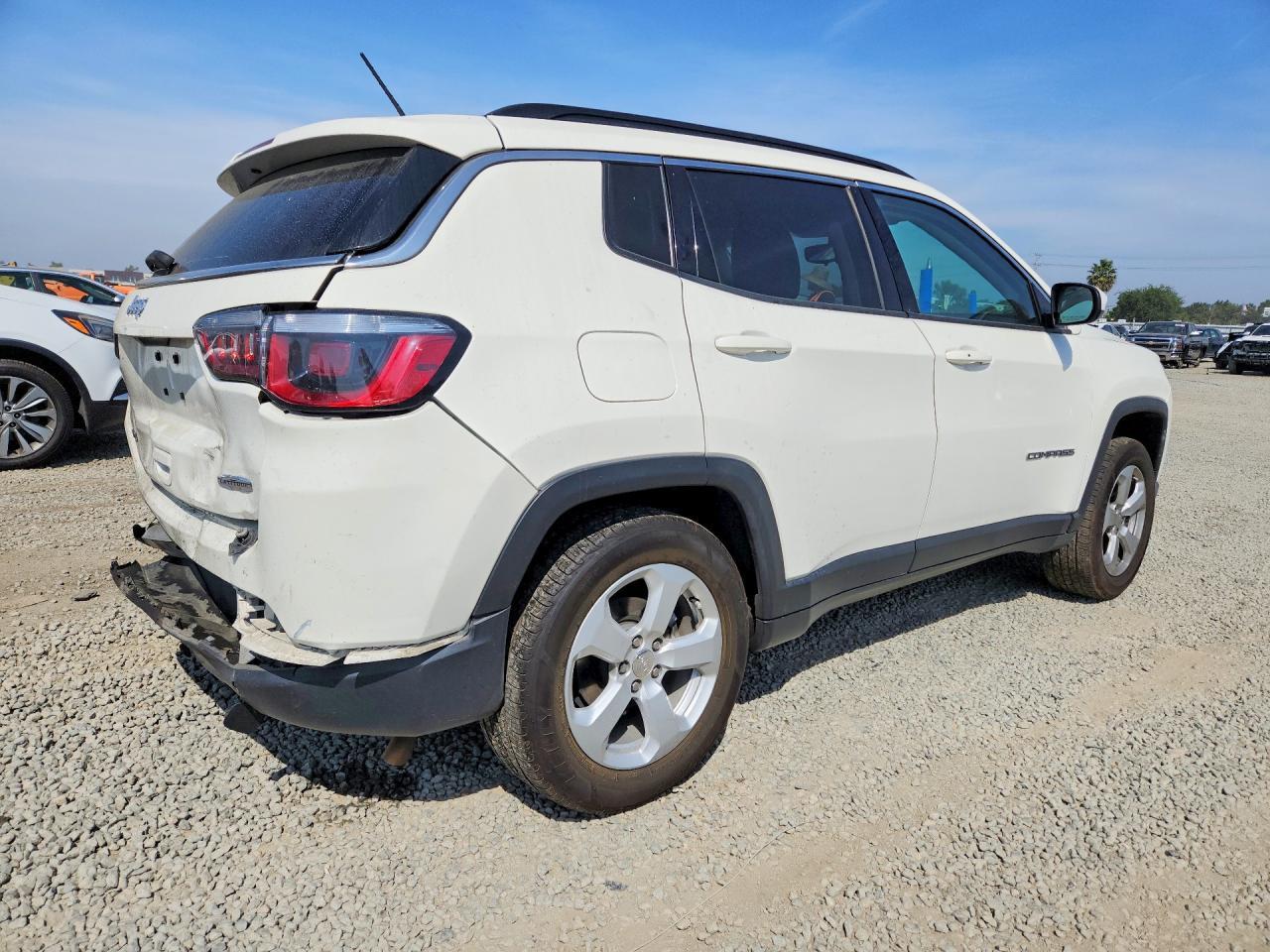 2020 Jeep Compass Latitude - Фото 3
