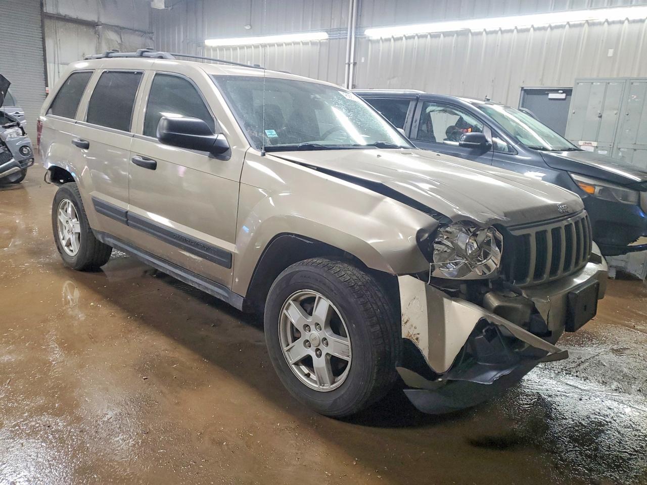 2006 Jeep Grand Cherokee Laredo - Image 4